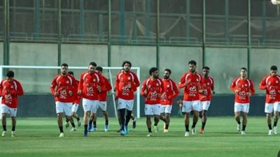 أجواء احتفالية بمعسكر المنتخب الوطني.. ممر شرفي لمرموش وترحيب خاص بالوجوه الجديدة