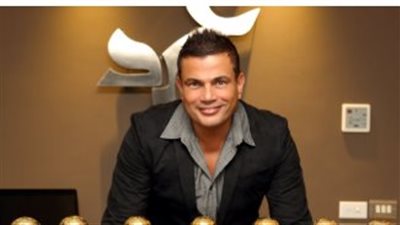 الهضبة عمرو دياب.. رحلة من بورسعيد إلى العالمية وموسوعة غينيس للأرقام القياسية