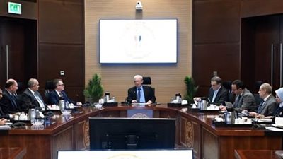 الحكومة تناقش إعادة هيكلة بعض الجهات الإدارية ورفع كفاءتها