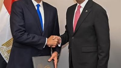 جهاز تنمية المشروعات ووزارة التموين يطلقان سلسلة “Carry On” لدعم المنافذ التموينية وتطوير الخدمات التجارية