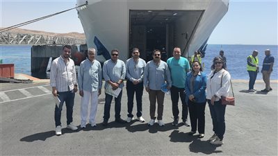 السياحة :وصول 32 حافلة سياحية تقل 1424 حاج بري حتى الآن إلى الأراضي المقدسة