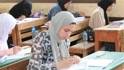 دليل الطالب للنجاح في امتحانات الدبلومات الفنية 2026.. تعليمات مهمة بشأن نظام البوكليت الجديد