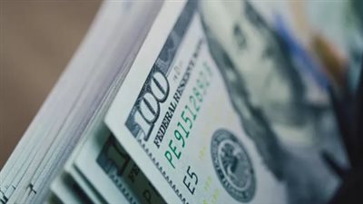 سعر الدولار اليوم في مصر.. استقرار ملحوظ أمام الجنيه مع تباين محدود بين البنوك وتحركات هادئة في سوق الصرف