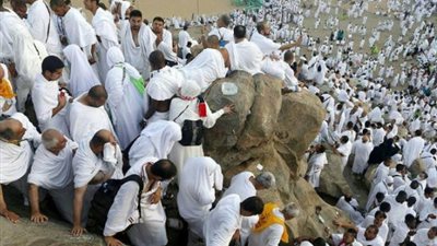 كيف تغتنم وقفة عرفات ٢٠٢٦؟ خطوات عملية لغير الحجاج لنيل ثواب تكفير سنتين