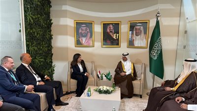 مصر والسعودية تبحثان تعزيز التعاون العمراني المستدام على هامش منتدى أذربيجان