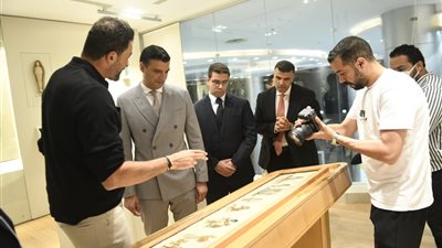 وزير الصناعة يتفقد مستشفى «الناس»: رعاية مجانية وتكنولوجيا طبية متقدمة