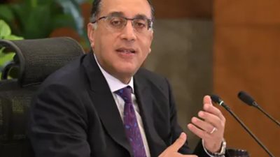 مدبولي يجتمع بأهالي نزلة السمان لاستعراض مخططات التطوير الحضاري للمنطقة