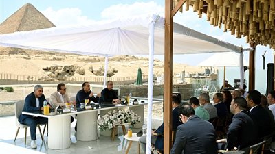 منطقة الأهرامات في ثوب جديد.. الحكومة تبدأ رسم مستقبل نزلة السمان كمقصد سياحي عالمي