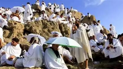بموقع استراتيجي قرب مسجد نمرة.. بعثة الحج المصرية تكشف عن مفاجأة سارة للحجاج