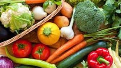 استقرار نسبي في أصناف الفاكهة مع تواصل تقلبات أسعار الخضروات