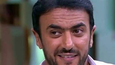 زحام ومحبة: أهالي عين شمس يستقبلون أحمد العوضي بحفاوة في أول أيام العيد