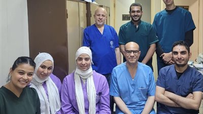 إنجاز طبي جديد.. قسطرة ناجحة لشريان الكلى لمريضة مسنة بالإسماعيلية