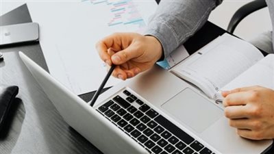 كل ما تريد معرفته عن استخراج كعب العمل للشباب الباحثين عن وظائف
