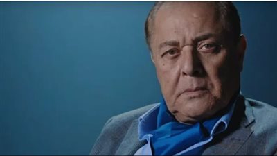 محمود عبد العزيز.. أكثر من 100 عمل فني خلفت إرثاً سينمائياً لا يُنسى