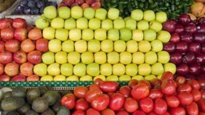 استمرار ارتفاع أسعار الفاكهة: تفاصيل أسعار الخوخ والبرقوق اليوم