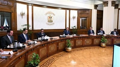 مدبولي: كارت الخدمات الحكومية الموحد يضم التموين والتأمين الصحي وتكافل وكرامة
