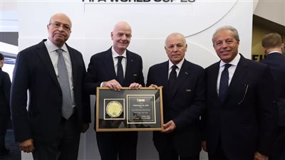 فيفا يكرم الرئيس السيسي: إنفانتينو يهدي درع كأس العالم 2026 لمصر تقديراً لتطور الرياضة