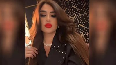 ياسمين عبد العزيز تشوق جمهورها بكواليس فيلم 