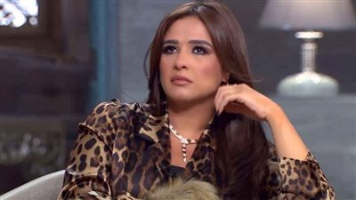 ياسمين عبد العزيز تروج لفيلم 