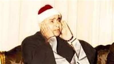 قصة الشيخ مصطفى إسماعيل.. من ميت غزال إلى العالمية في تلاوة القرآن