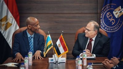 هيئة الدواء تبحث تعزيز التعاون الرقابي مع رواندا داخل إفريقيا
