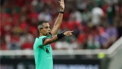 تعيين أمين عمر لإدارة قمة الأرجنتين والنمسا في كأس العالم
