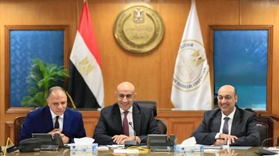 محمد عبد اللطيف: لا تهاون في تطبيق ضوابط امتحانات الثانوية العامة