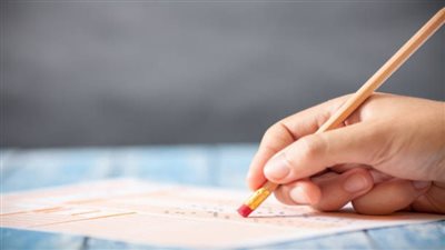 قبل دخول اللجان: تعليمات وزارة التعليم لتجنب أخطاء البابل شيت وتصحيح الإجابات