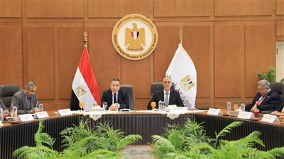 وزير التعليم العالي يترأس اجتماع مجلس الجامعات الخاصة بالعاصمة الإدارية الجديدة