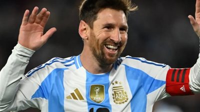 من روزاريو إلى قمة العالم: احتفال استثنائي بعيد ميلاد الأسطورة ليونيل ميسي