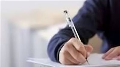 من الأوراق إلى الأقلام: دليل الطالب لأداء امتحانات الثانوية الأزهرية بنجاح