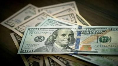 من مصرف أبوظبي إلى بنك الإسكندرية: تباين طفيف في أسعار الدولار اليوم في مصر