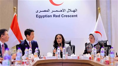الهلال الأحمر المصري والكوري يوقعان اتفاقًا لدعم فلسطينيي غزة