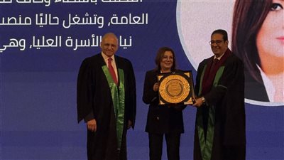 تكريم المستشارة نفرت شهاب ضمن رائدات العمل القضائي.. مسيرة قضائية ودولية حافلة بالإنجازات