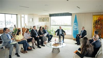 فتحي يبحث مع مدير عام منظمة اليونسكو تعزيز التعاون المشترك في مجال الحفاظ على التراث الثقافي