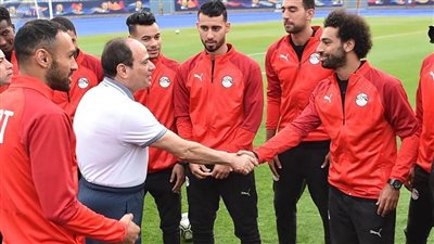 الرئيس السيسي يهنئ منتخب مصر بالتأهل لدور الـ 16 لكأس العالم لأول مرة في تاريخ المنتخب