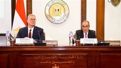 بوابة الطاقة العالمية.. مصر تفتح آفاقاً جديدة للاستثمار الأجنبي في قطاعي البترول والتعدين