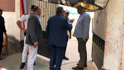 جولة ثالثة لمحافظ الدقهلية داخل لجان الثانوية العامة