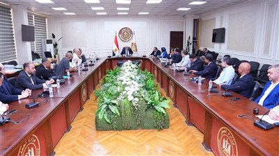 وزير العمل يلتقي شركات إلحاق العمالة لفتح آفاق جديدة للشباب المصري بالخارج
