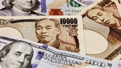 تذبذب الين أمام الدولار.. هل تعود طوكيو للتدخل في سوق العملات؟