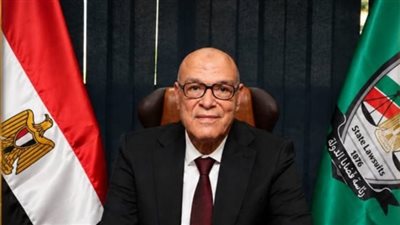 رئيس هيئة قضايا الدولة يستقبل الدكتور علي عبد العال واللواء أحمد ضيف للتهنئة