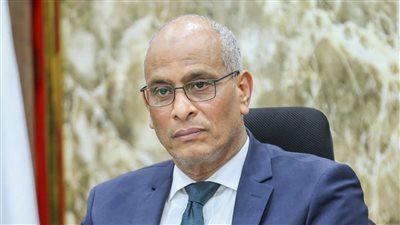 محافظ كفرالشيخ يتابع زراعة الأشجار ببلطيم لدعم الاستدامة البيئية
