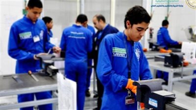 دليل الالتحاق بمدارس التكنولوجيا التطبيقية للعام الدراسي 2026/2027