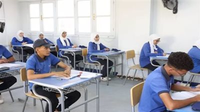 كيف يتم احتساب التقييم المهاري والنظري في مدارس الجدارات؟