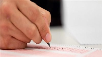 لا صحة لتصريحات مستشار الفيزياء: بيان رسمي يطمئن طلاب الثانوية العامة