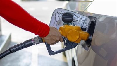 استقرار أسعار البنزين والسولار: الحكومة تحافظ على التوازن الاقتصادي للأسواق