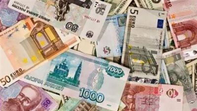 تحديث لحظي لأسعار الصرف: تفاوت أسعار بيع وشراء العملات الخليجية في البنوك المصرية