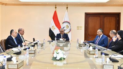 الإنتاج الحربي وIntel يبحثان توطين الذكاء الاصطناعي بمصر