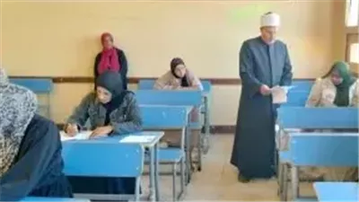 استعدادًا لإعلان النتيجة.. انطلاق أعمال تصحيح الثانوية الأزهرية غدًا