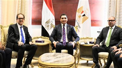 وزير الرياضة يبحث مع رئيس اللجنة الأولمبية زيادة عدد الألعاب بدورة الألعاب الأفريقية 